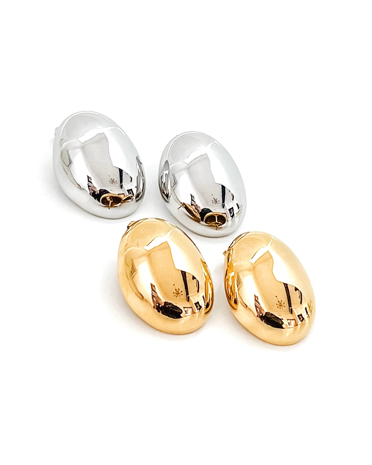 Estafane Statement Oval Stud Earrings - Gold